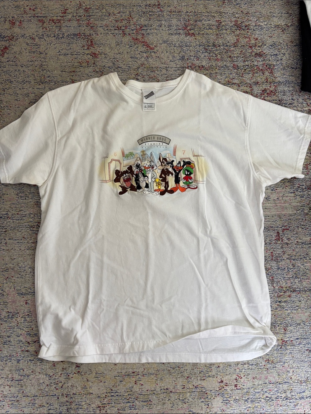 Warner Bros. White Classic Character Graphic Tee - Men
